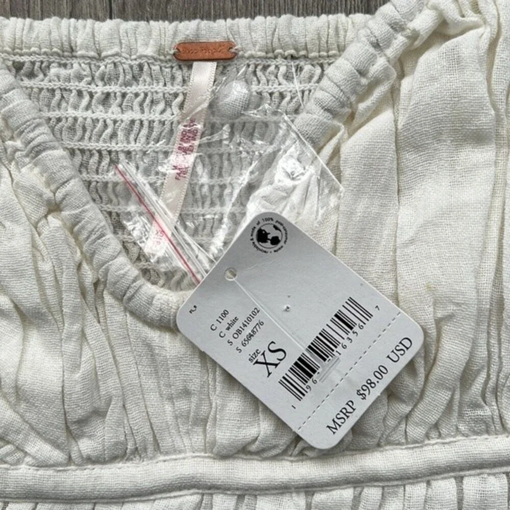 FREE PEOPLE Chloe Top XS White Puff Sleeves Smocked Cottagecore Boho Coquette